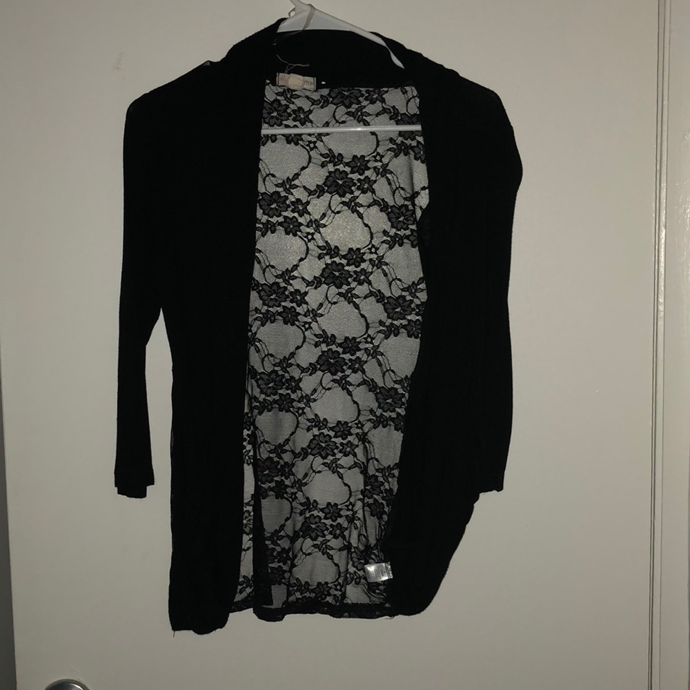 Lace back, 3/4 sleeve cardigan.